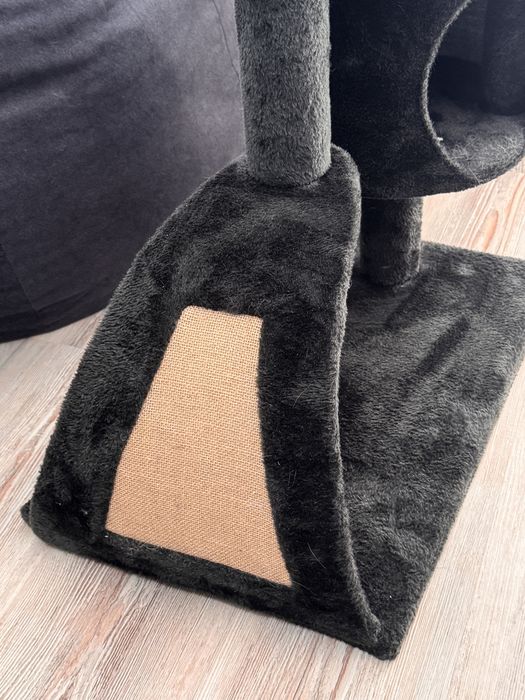 Ansamblu de joacă pentru pisici cu căsuță și sisal – nou – 95 cm
