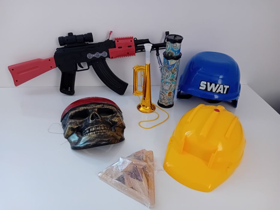 Играчки за момичета и момчета