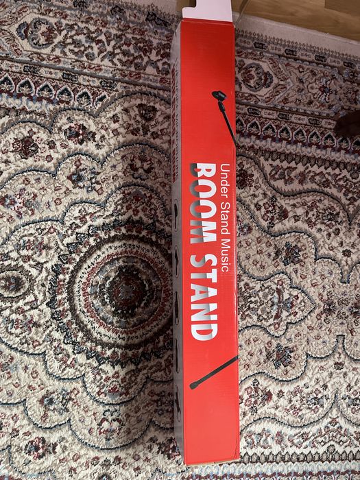 Продается подставка под микрофон