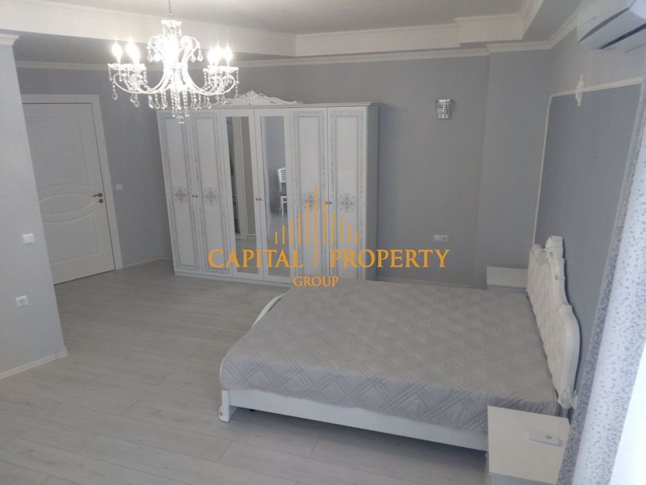 Дава се под наем Многостаен апартамент в Варна, Младост 1 - 300 кв.м за 1800 € - Снимка #2