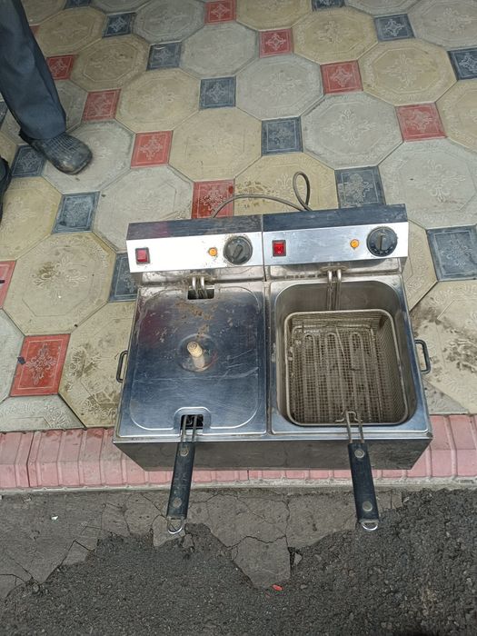 Продам фритюрнецу