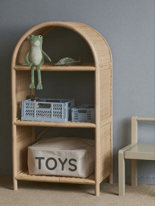 H&M Home Етажерка от ратан