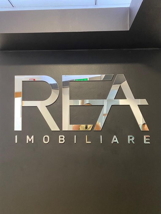 Reclame luminoase, litere volumetrice , casete luminoase