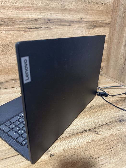Noutbuk noutbook Lenovo sotiladi Core I7