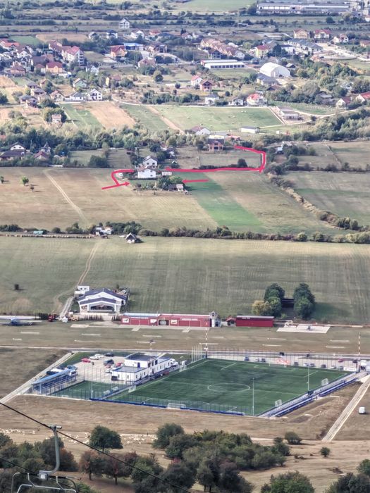 Vând 10 ari teren intravilan