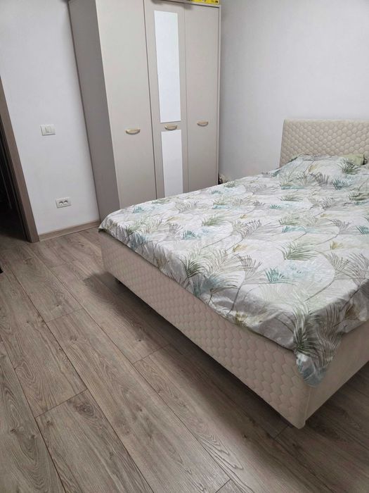 Direct proprietar vand apartament