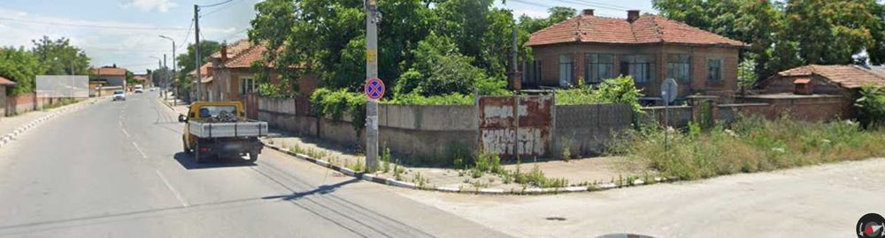 Продават се два съседни имота на главен път – с. Стряма