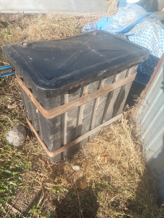 Ящик на грузовой автомобиль