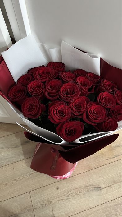 21 штук красная роза