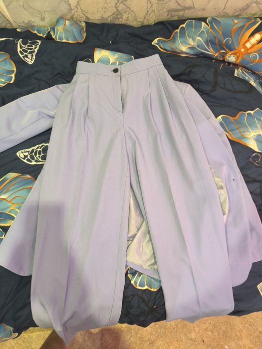 Новый костюм размер S