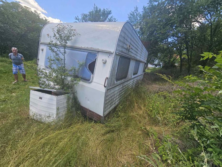 Продавам каравана