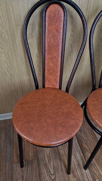 Кухонные стулья 4 штуки