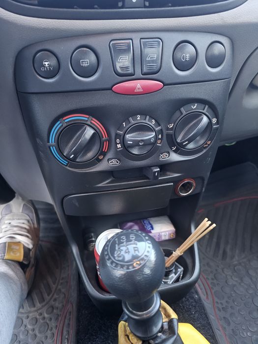 Vând fiat punto  II