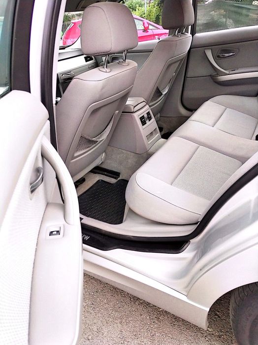 BMW  e90 2011  2.0d 184cp