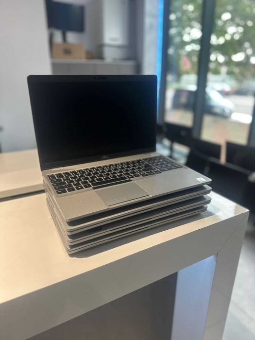 Dell Latitude 5511 i5-10400-16Gb ram-256Gb ssd