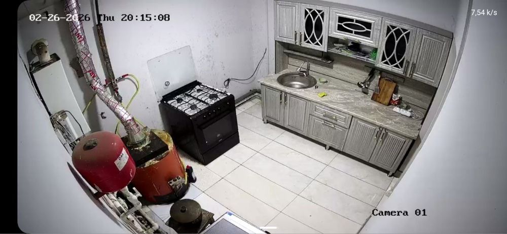 Kvartira-hovli arenda Yashnabod Dostlik metroga 5 daqiqalik masofa.