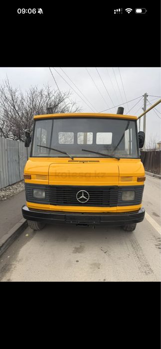 Мерседес эвакуатор