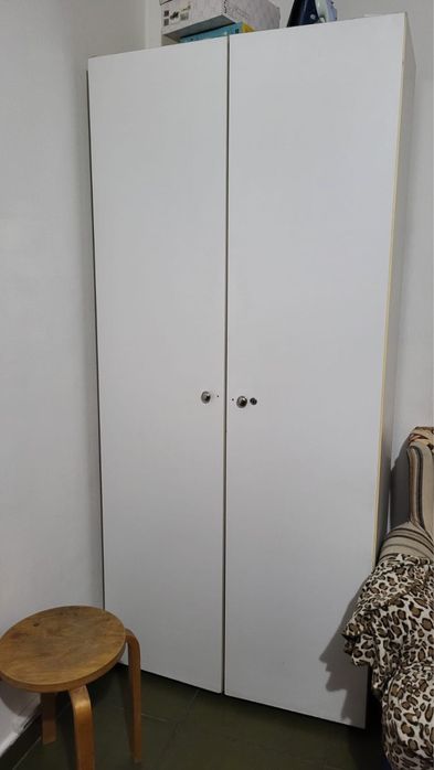 Шкаф с полками уневерсальный