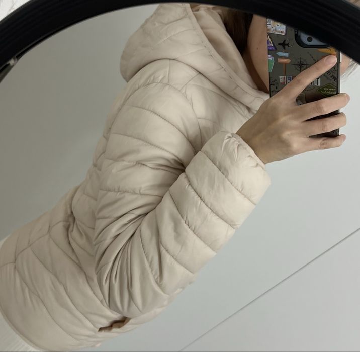 Женская куртка.