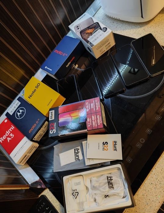 Vand Redmi A3 ,mai am si Motorola E24/E22,Redmi A2,Nokia C22