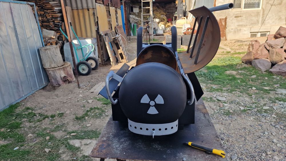 Мангал машина новый.