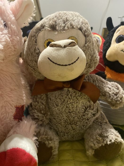 Jucarii din plus, diferite marimi si modele