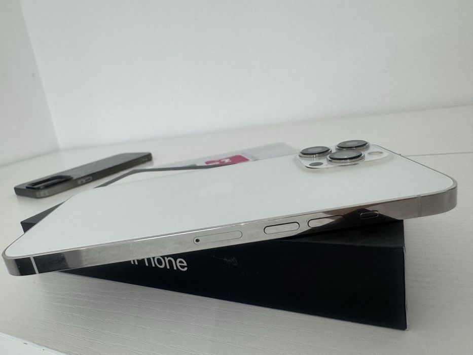 Продам IPhone 13 Pro Max