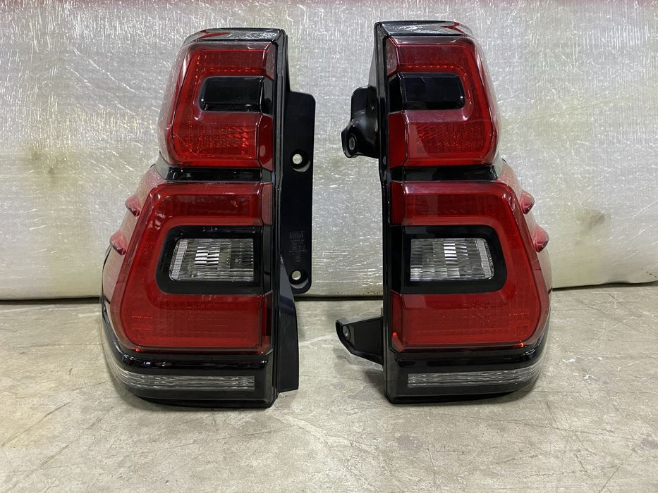 Фонари на Toyota Land Cruiser Prado 150/160