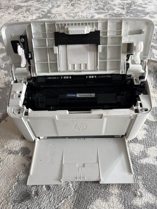 Продам черно-белый принтер