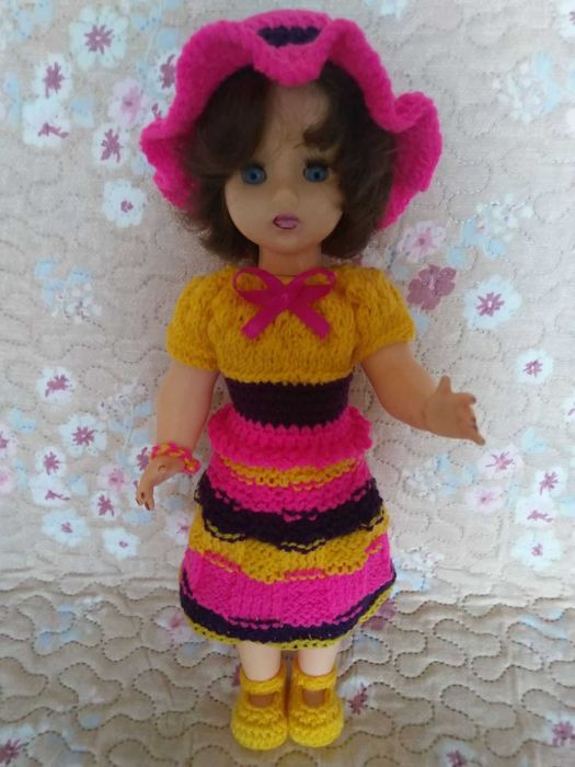 Ръчно плетени дрешки за деца и кукли