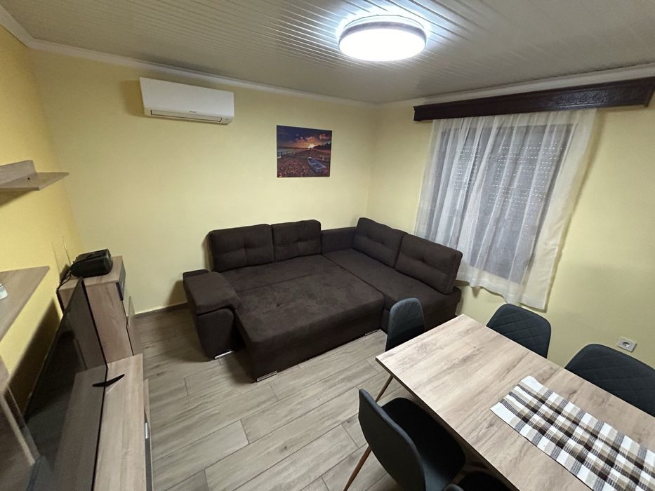 Къща под наем в Керамоти до морето