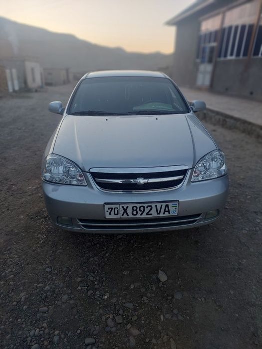 Lasetta 1.8 2010 yil