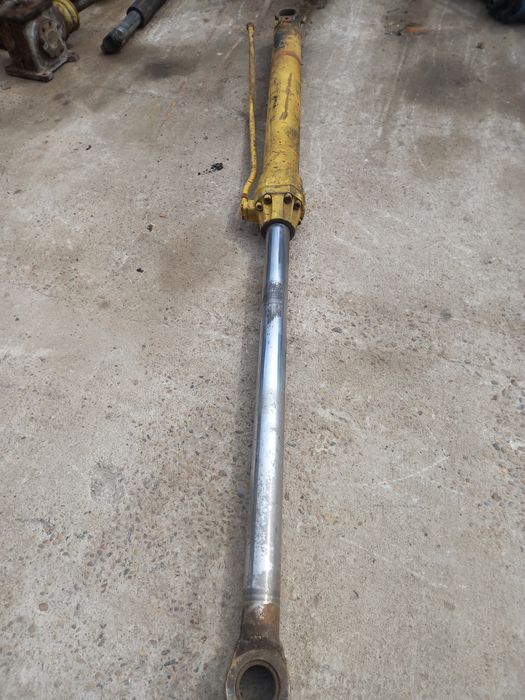 cilindru excavator Liebherr