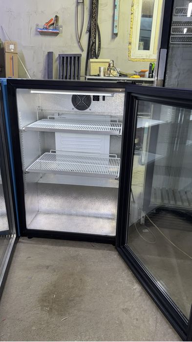 Продам барный холодильник