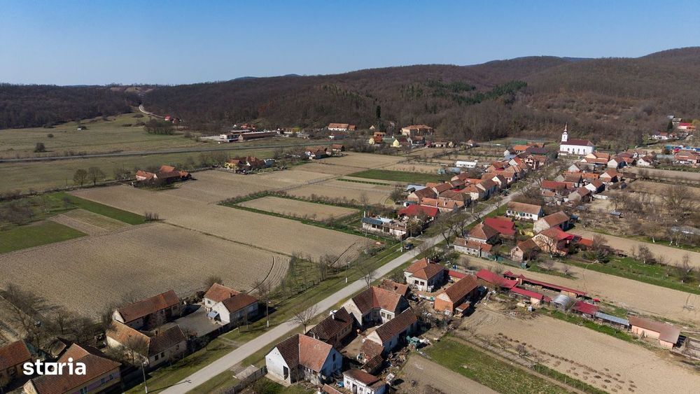 Loc de casă în Odvoș - Conop 3000mp