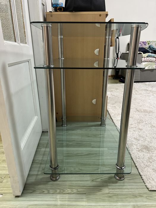 Стеклянная этажерка