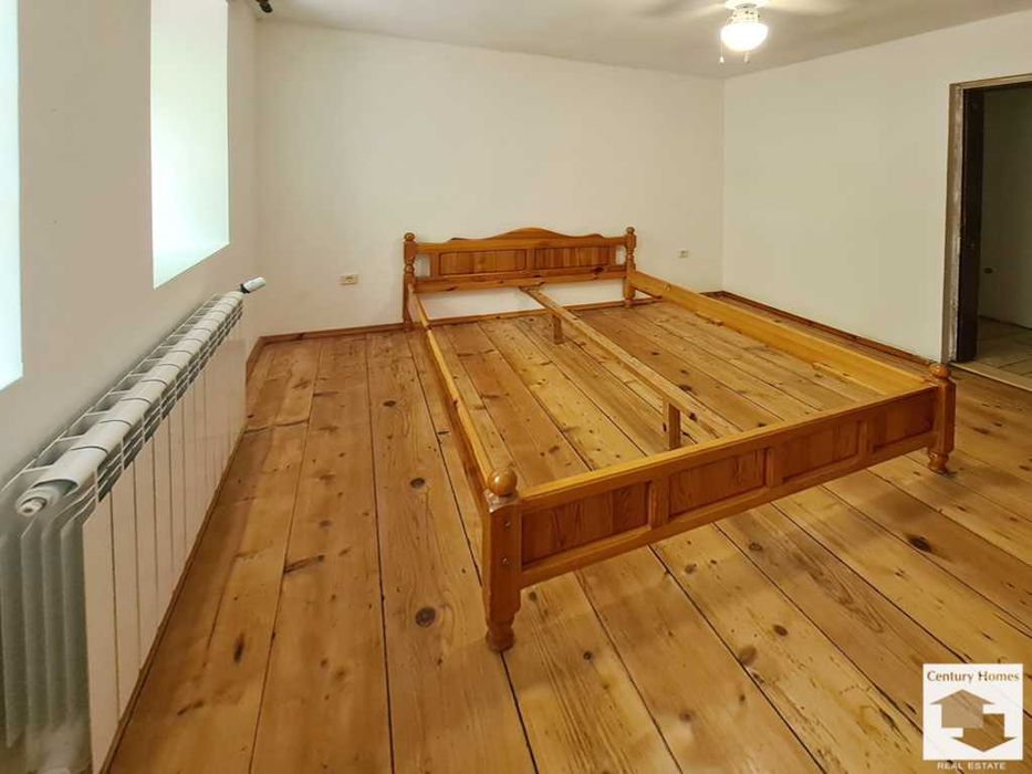 170282 Двуетажна къща с басейн и просторен двор в с. Ритя