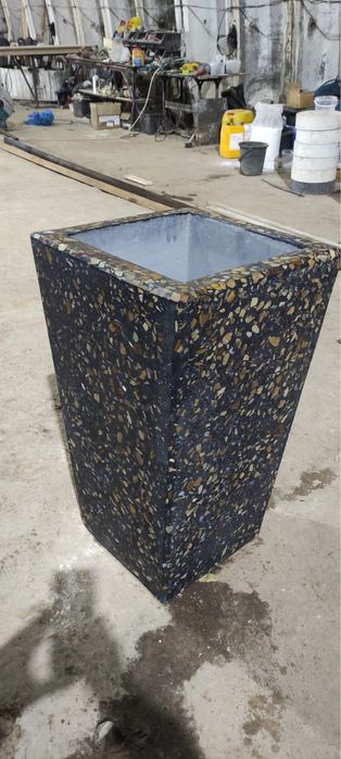 Скамейки урны вазоны