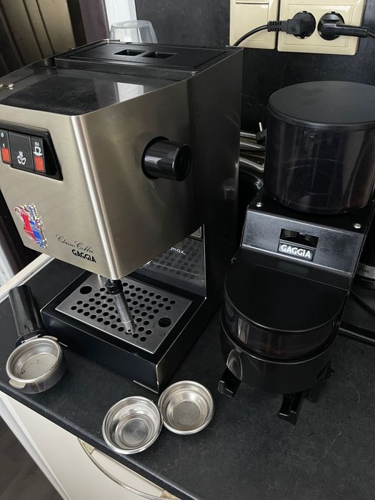 Кафемашина Gaggia Classic + Сафемелачка Gaggia MDF