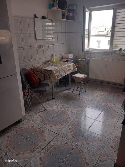 Apartament 2 camere de vanzare, 50.28 mp, semimobilat, Ploiesti Vest
