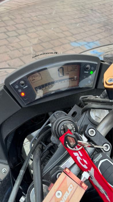 Vand Kawasaki ER-6F 2010