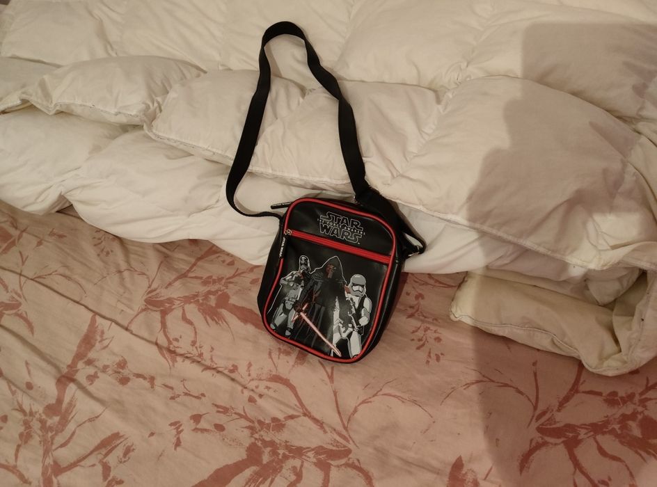 STAR WARS оригинална лицензирана чантичка за през рамо