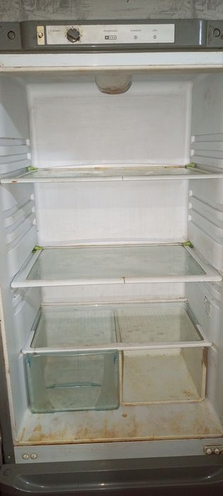 Продам холодильник
