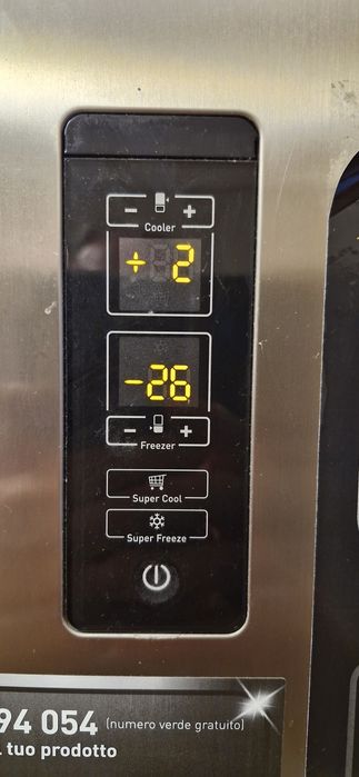 Vând combină frigorifică