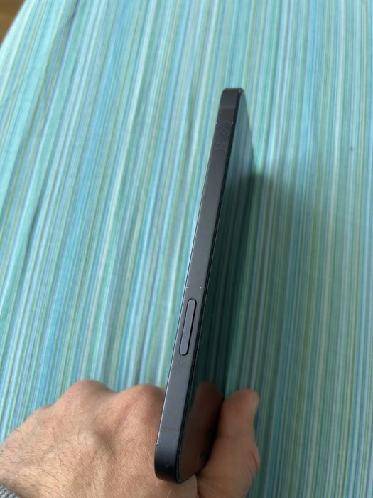 Iphone 12 64GB 80% baterie