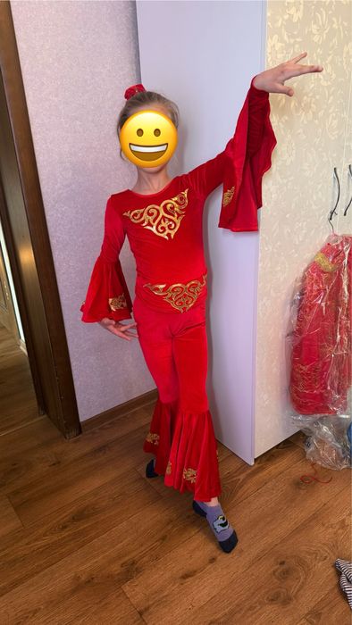 Костюм для танцев .