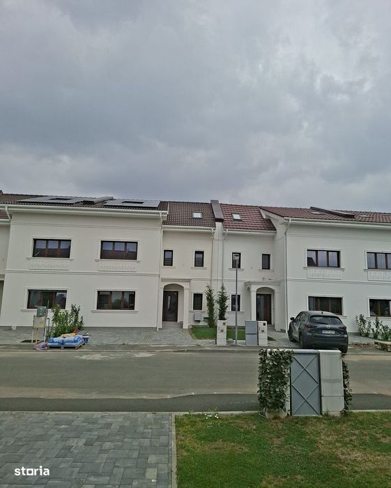 Duplex premium 5 camere, 3 bai, panouri fotovoltaice,Torontalului/ Meh