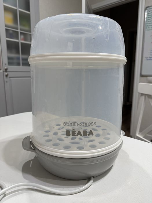 Продается стерелизатор-пароварка Beaba