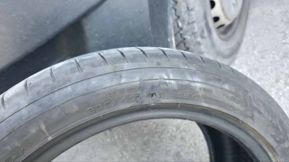 Dunlop Sport Maxx 235/45/18