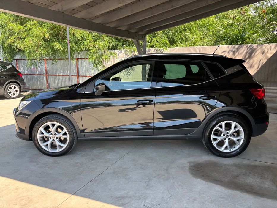 Seat Arona 2023 benzină, 11.990 € — imagine 5